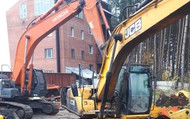   /    hitachi jcb komatsu 