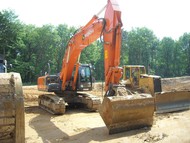    Hitachi  JCB  / 